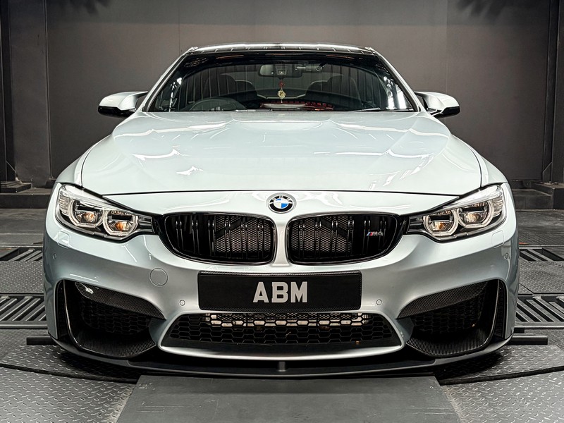 2015 BMW M4 COUPE